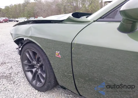 2022 Dodge Challenger R/T Scat Pack z USA, uszkodzony, nr VIN 2C3CDZFJ4NH117691